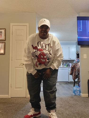 Customer photo review of Cherry 11s DopeSkill Long Sleeve T-Shirt Well Fed Graphic