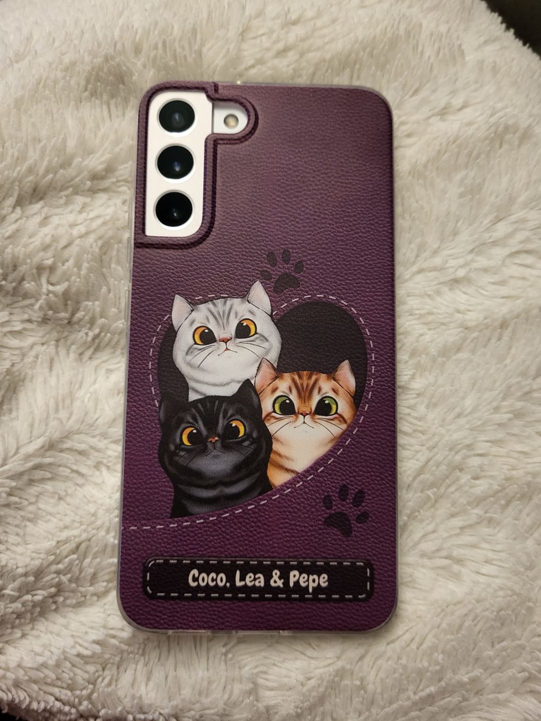 Customer photo review of Katzenherz Lederoptik  - Individuelle Handyhülle