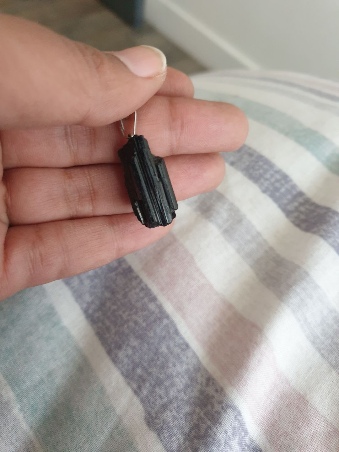 Customer photo review of Pendentif Tourmaline noire brute