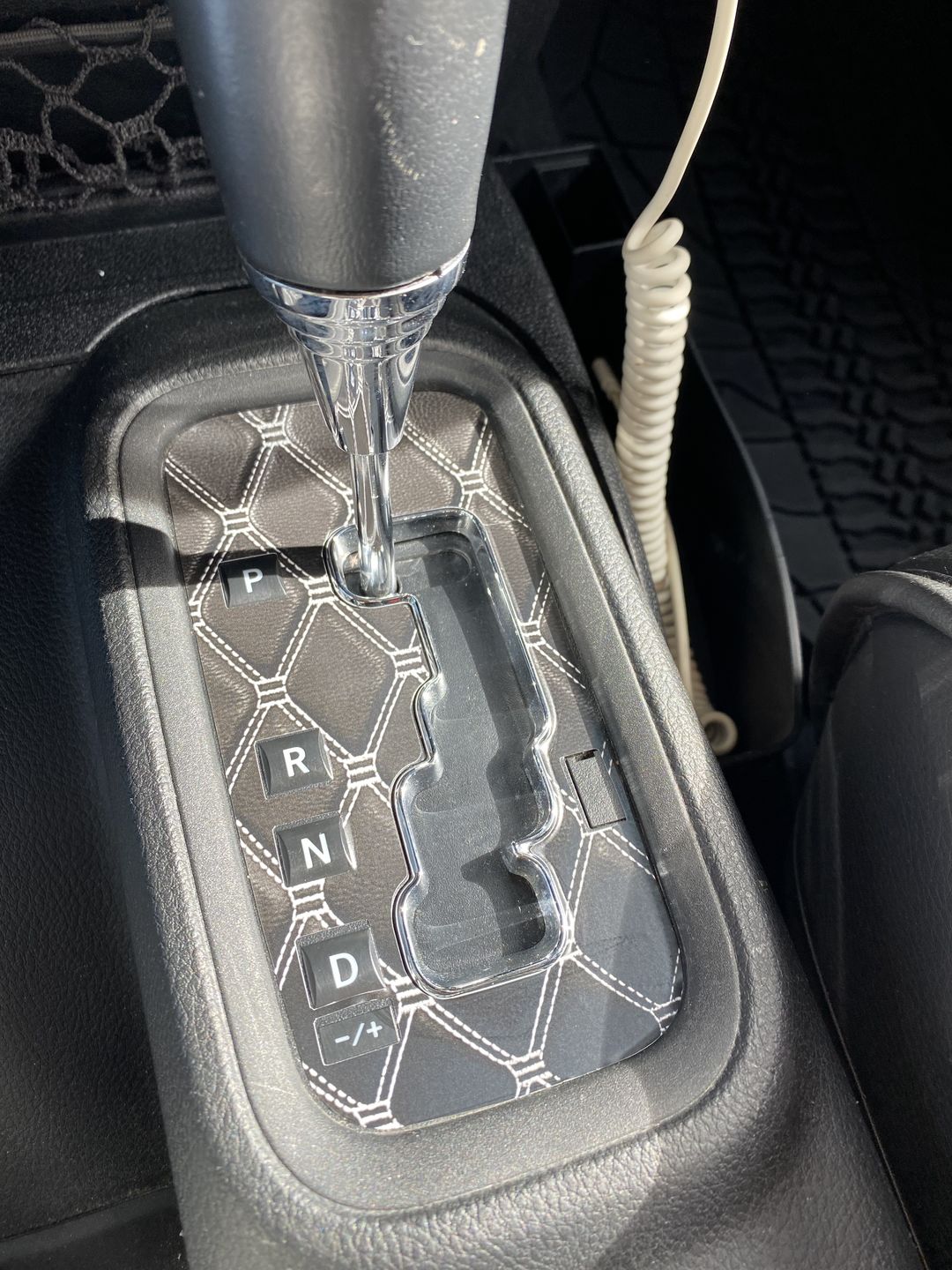 Customer photo review of Gear Shift Box Cover Accessory for 2012-2018 Wrangler JK JKU