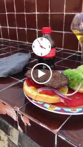Customer video review of Hamburguesa Premium
