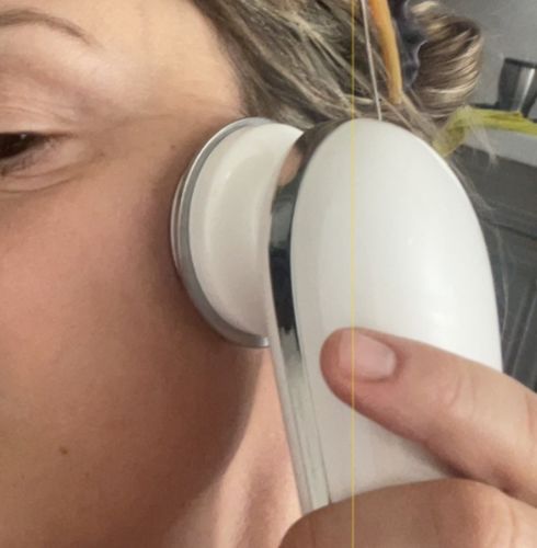 Customer photo review of EvenSkyn® Lumo: Premium Anti-Aging & Skin Tightening Handset