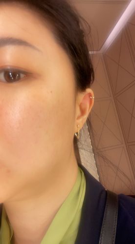 Customer photo review of 14k chain huggies (15mm)