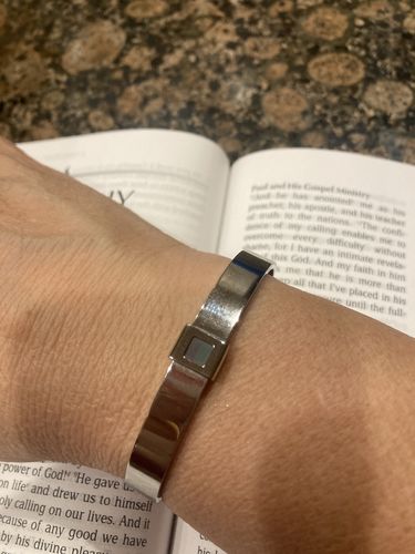 Customer photo review of TANAOR Bangle