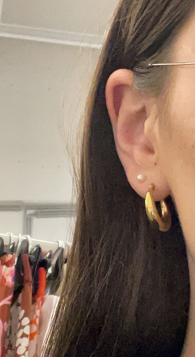 Customer photo review of Lucia Ohrringe | 18K vergoldet