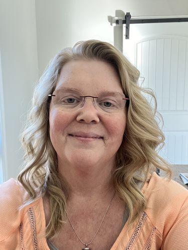 Customer photo review of EvenSkyn® Lumo: Premium Anti-Aging & Skin Tightening Handset