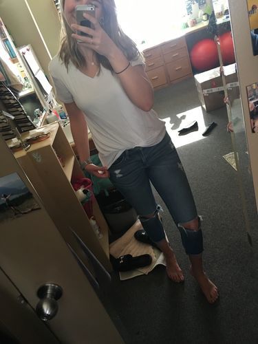 Customer photo review of Brigitte Brianna Favorite V-Neck Basic Tee