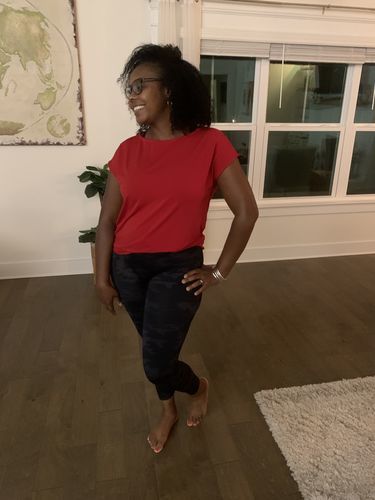 Customer photo review of Brigitte Brianna Everyday Tee
