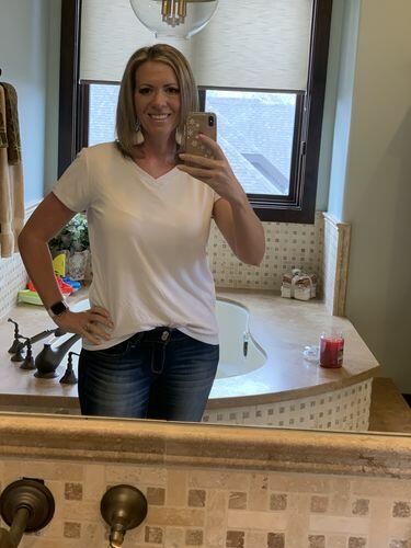 Customer photo review of Brigitte Brianna Favorite V-Neck Basic Tee