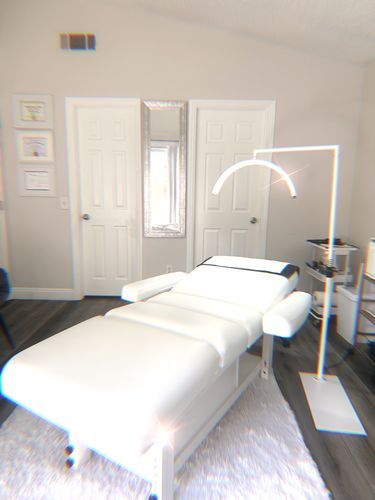 Customer photo review of CosmoGlo Original Light Bundle + Phone Clip