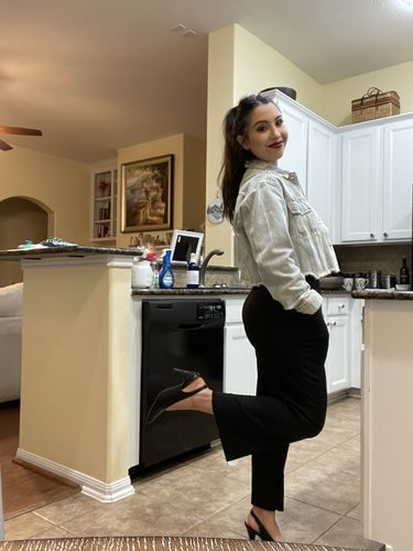 Customer photo review of Brigitte Brianna Valley Sweats