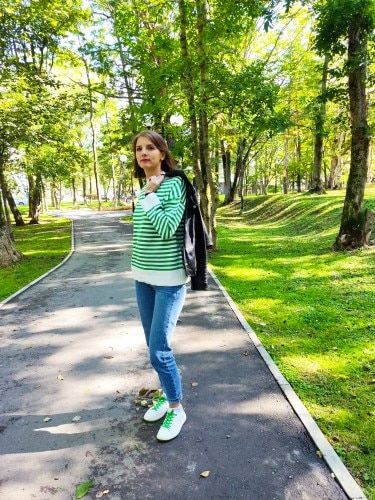 Customer photo review of Pink Shoelaces