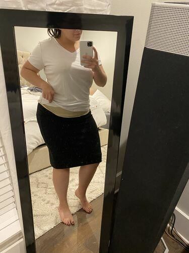 Customer photo review of Brigitte Brianna Favorite V-Neck Basic Tee
