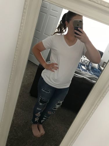 Customer photo review of Brigitte Brianna Favorite V-Neck Basic Tee