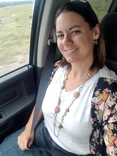 Customer photo review of Brigitte Brianna Favorite V-Neck Basic Tee