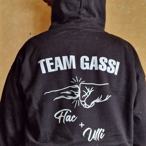 Customer photo review of Team Gassi Fauststoß - Individueller Hoodie Unisex Rückendruck