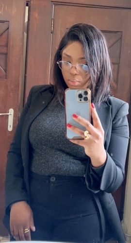 Customer photo review of Bobo Wig Front Lace 13x4" Raide Brun Foncé