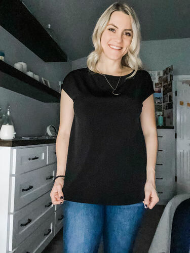 Customer photo review of Brigitte Brianna Everyday Tee