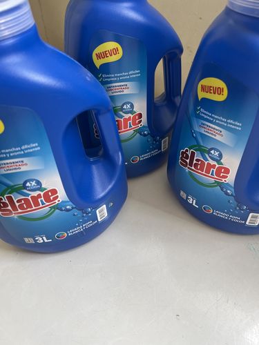 Reseña con foto de un cliente sobre Detergente Glare Ultra Concentrado 3 L