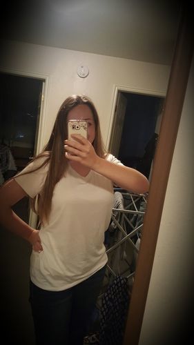 Customer photo review of Brigitte Brianna Favorite V-Neck Basic Tee