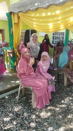 Customer photo review of Kurung Cik Kuntum