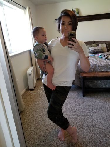 Customer photo review of Brigitte Brianna Favorite V-Neck Basic Tee