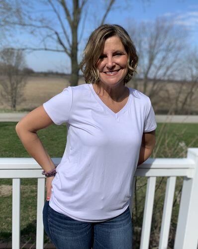 Customer photo review of Brigitte Brianna Favorite V-Neck Basic Tee