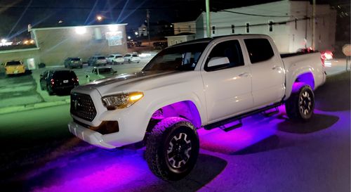 Customer photo review of Premium RGB+W Rock Lights