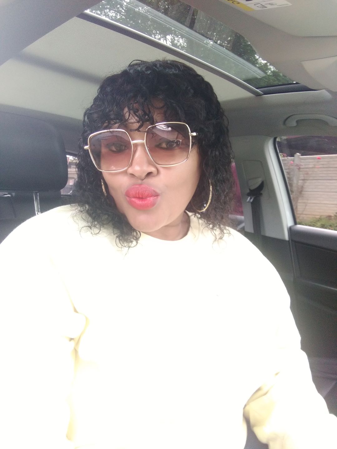 Customer photo review of Brandy Water Wave Fringe 10"