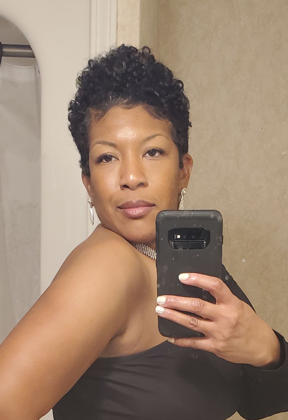 Customer photo review of Apricot and Fenugreek 2-N-1 Styling Cream