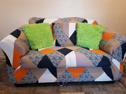 Customer photo review of Trendize Exclusive Stretchable Sofa Cover