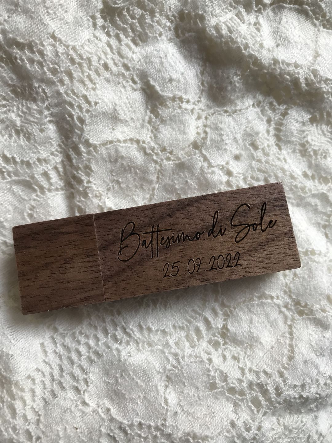 Customer photo review of Thin Wooden USB 3.0