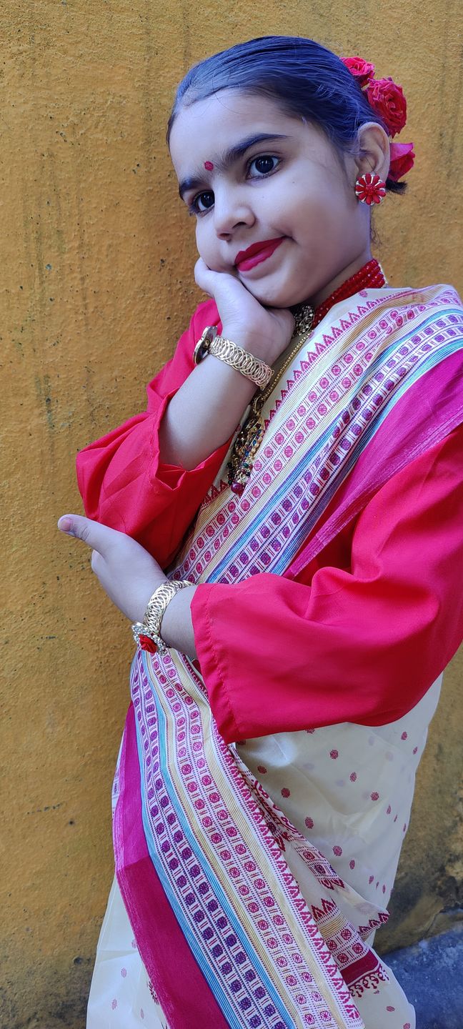 Customer photo review of Assamese Bihu Dance Costume for Girls