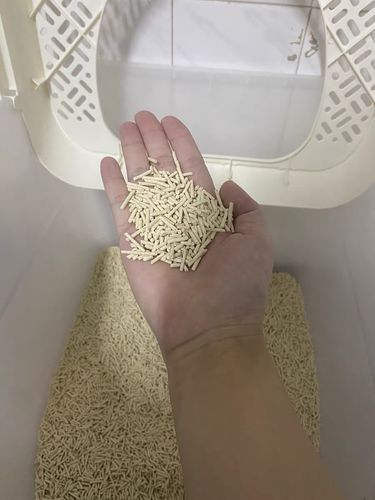 Customer photo review of Michu Natural Clumping Tofu Cat Litter 2.5kg/6L