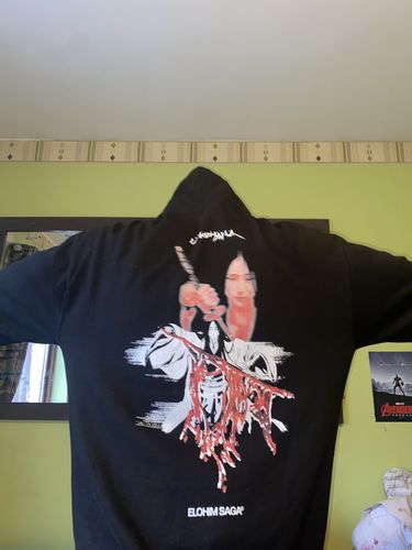 Customer photo review of Unohana - Graphic Hoodie