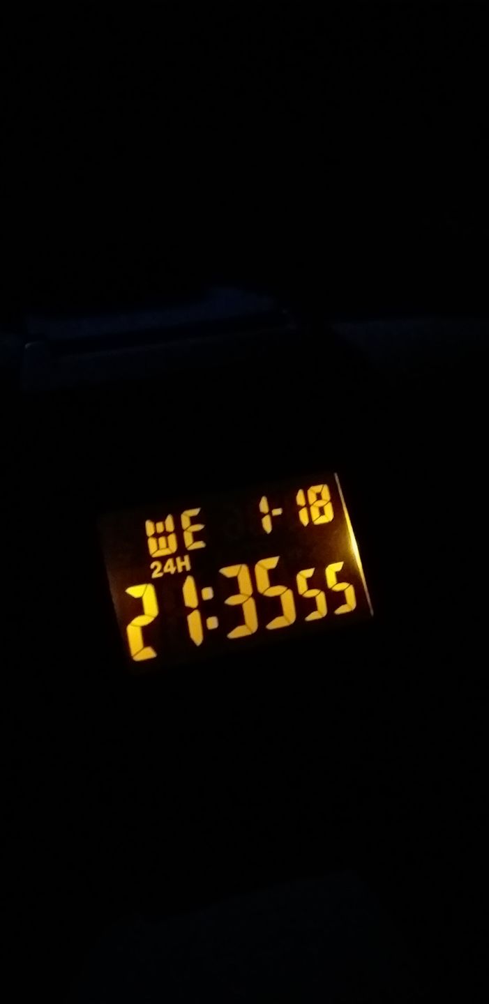 Customer photo review of Reloj Casio Vintage LW-204-1BDF Negro Pantalla Negativa