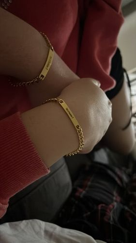 Customer photo review of Engraved Bracelet Set - W/ Eternal Rose Box