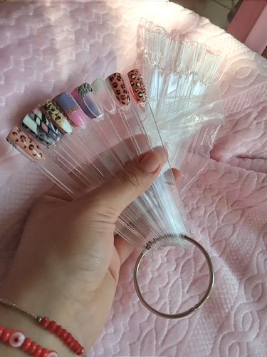 Customer photo review of Muestrario Aro Stiletto Crystal 50 pzas