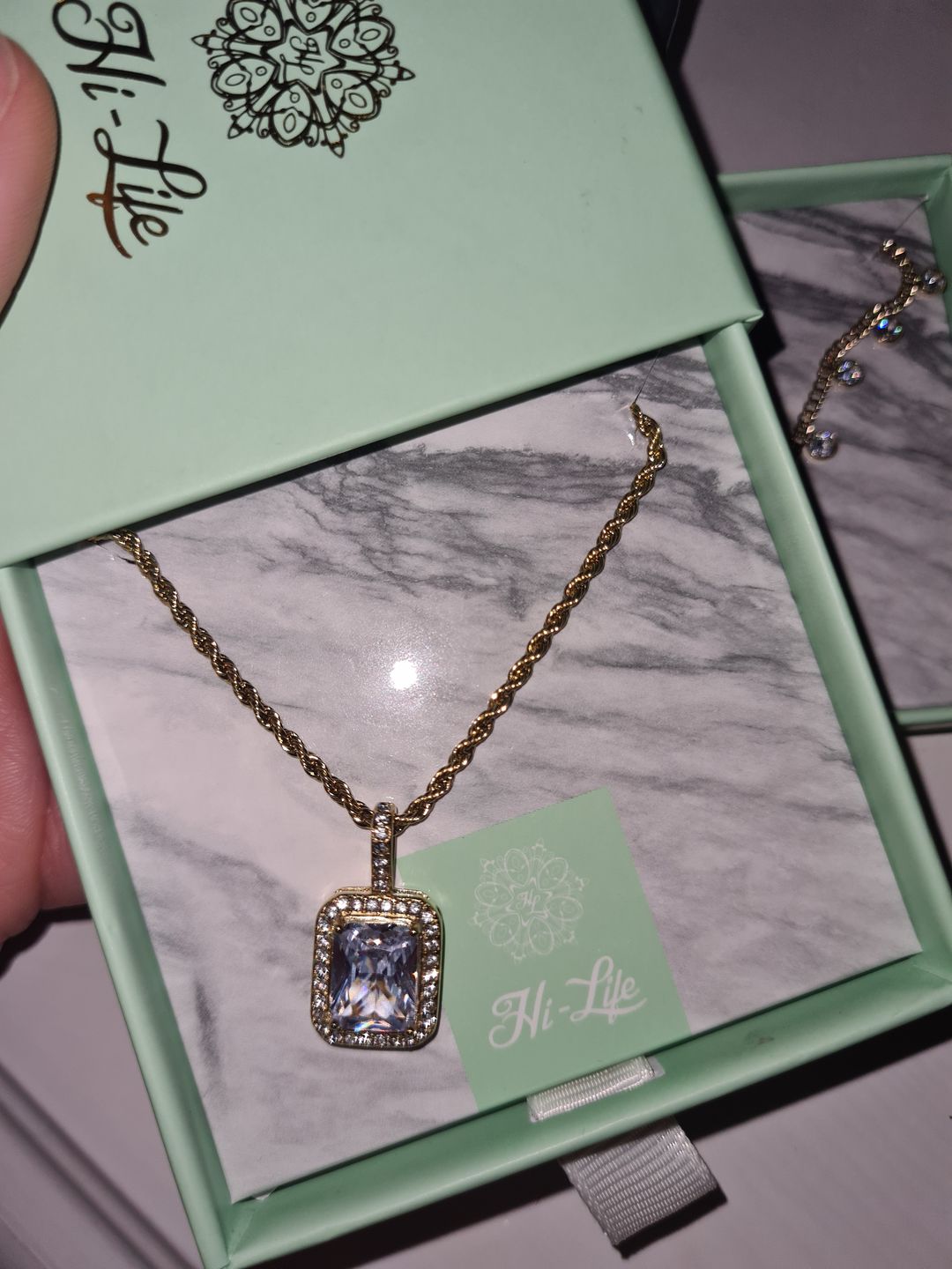 Customer photo review of Hi-Life Everlasting Stone Kette 14K Vergoldet