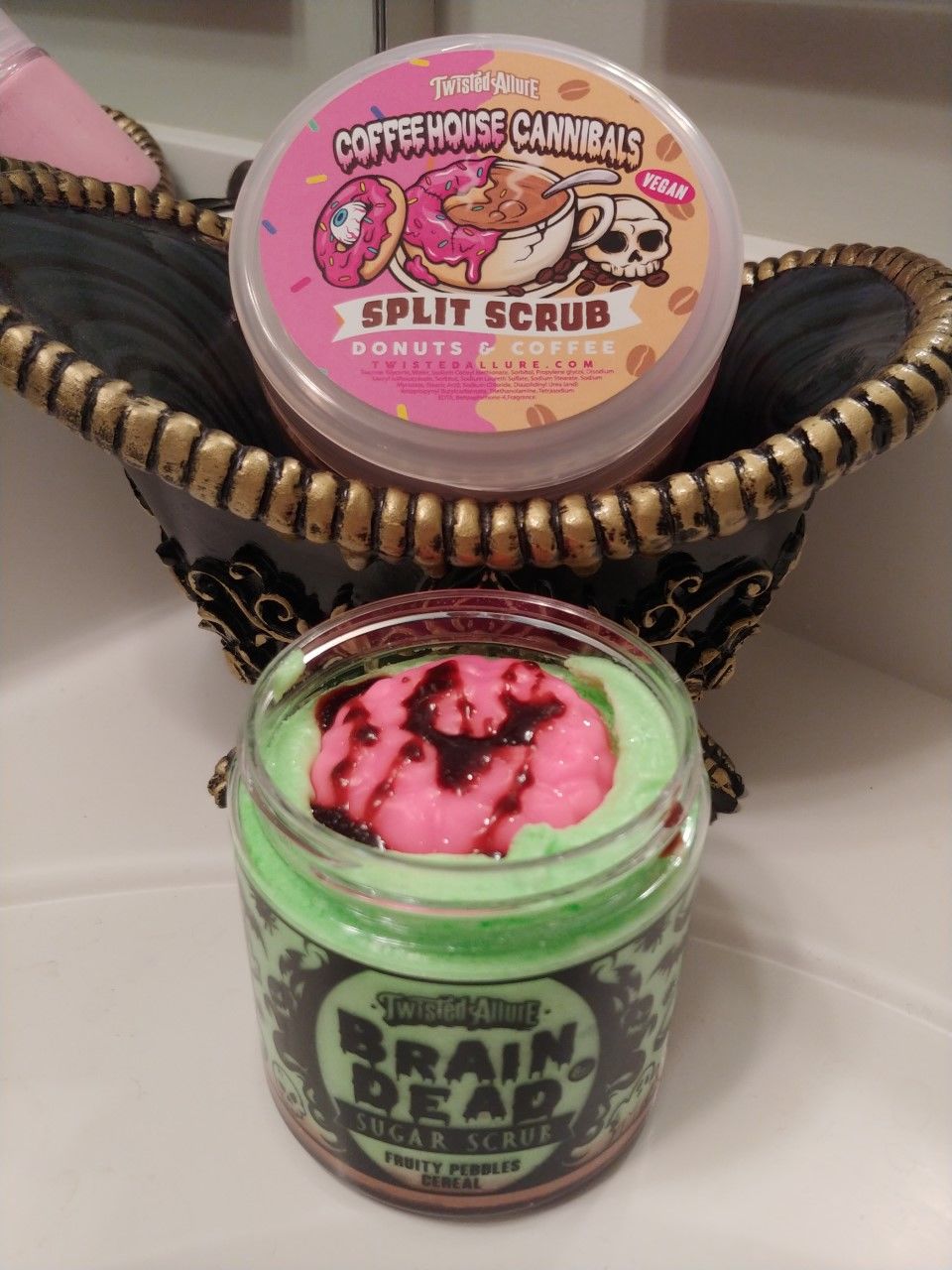 Customer photo review of Brain Dead  Sugar Scrub (Fruity Pebbles Cereal)