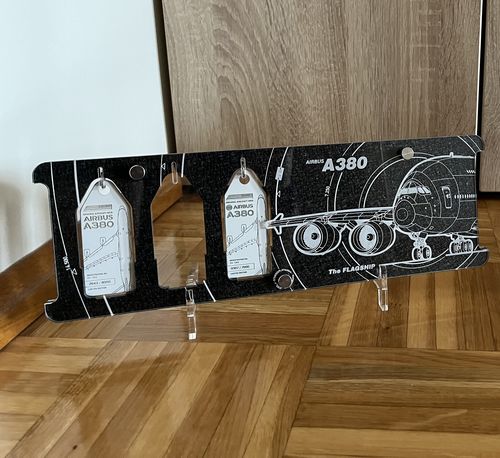Customer photo review of ©TAGDISPLAYsystem - TDS-3 for AIRBUS A380 Aviantiontag