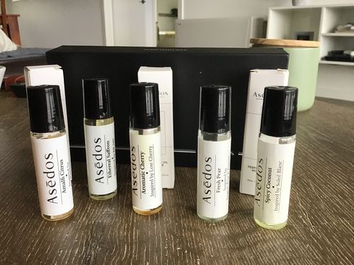 Customer photo review of FLORAL DEVILWOOD PERFUME OIL