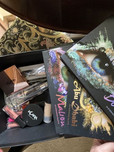Customer photo review of THE MEGA BOX