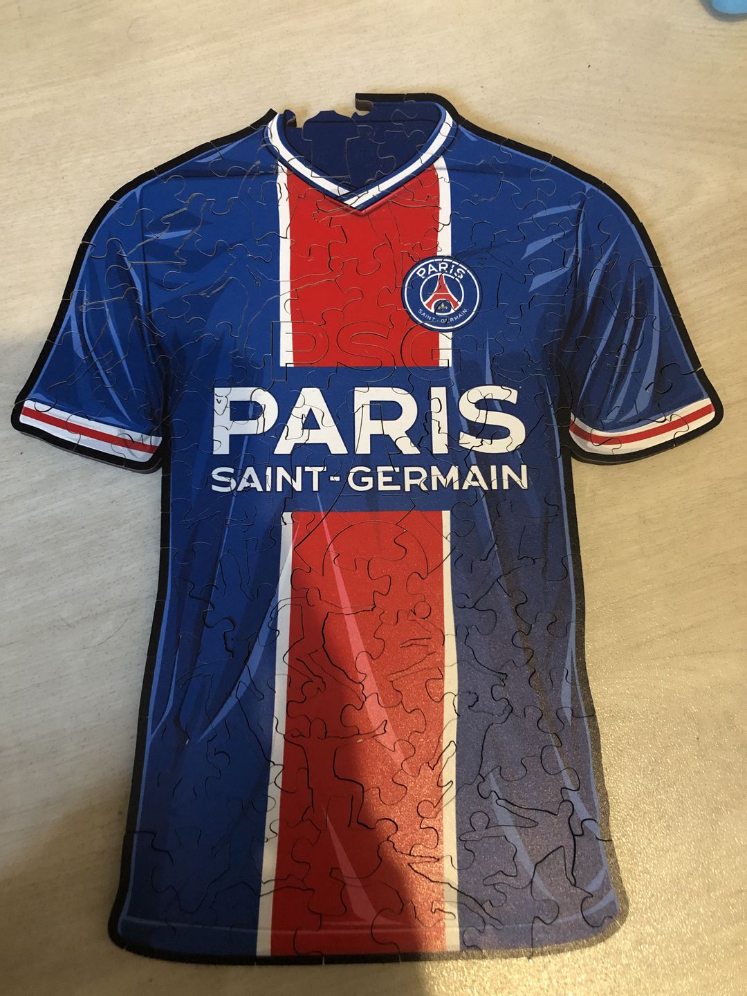 Customer photo review of Maillot PSG® - Puzzle Officiel en Bois