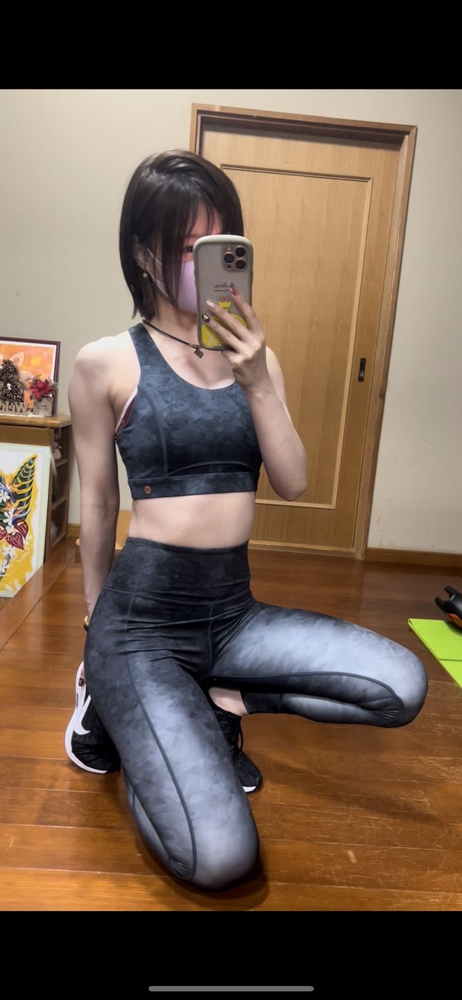 Customer photo review of ZOMIGEN｜幾何学柄レギンス ハイウエスト メッシュ切り替え