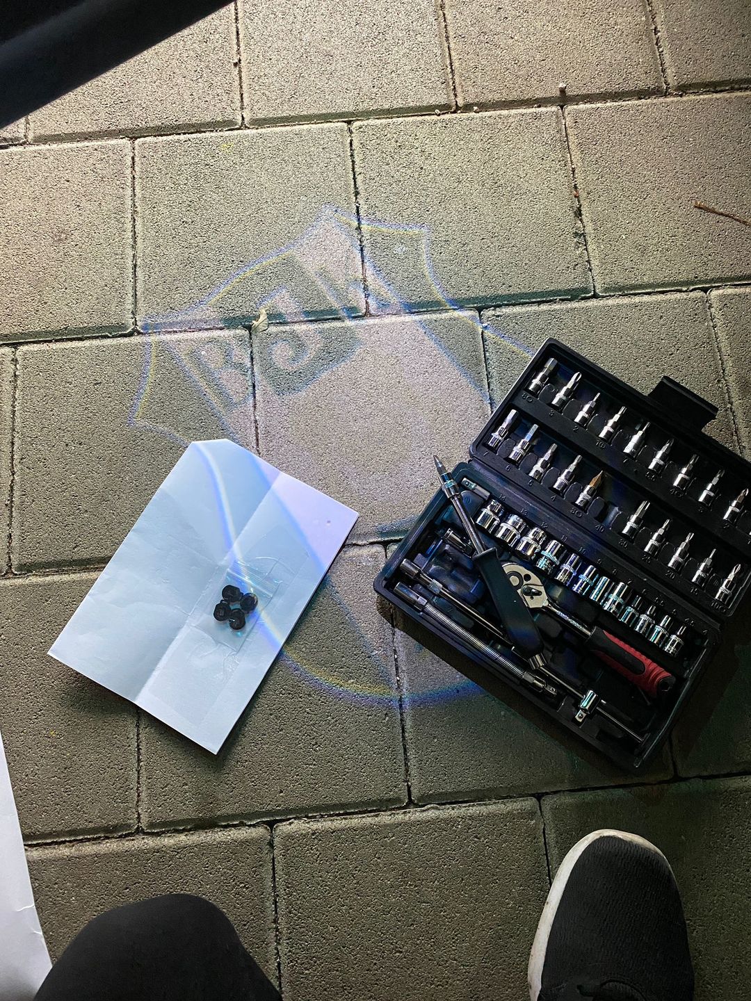 Customer photo review of Football CLUB   BJK 1903 Logo door lights Nr.225  (quantity 1 = 2 Logo Films ）