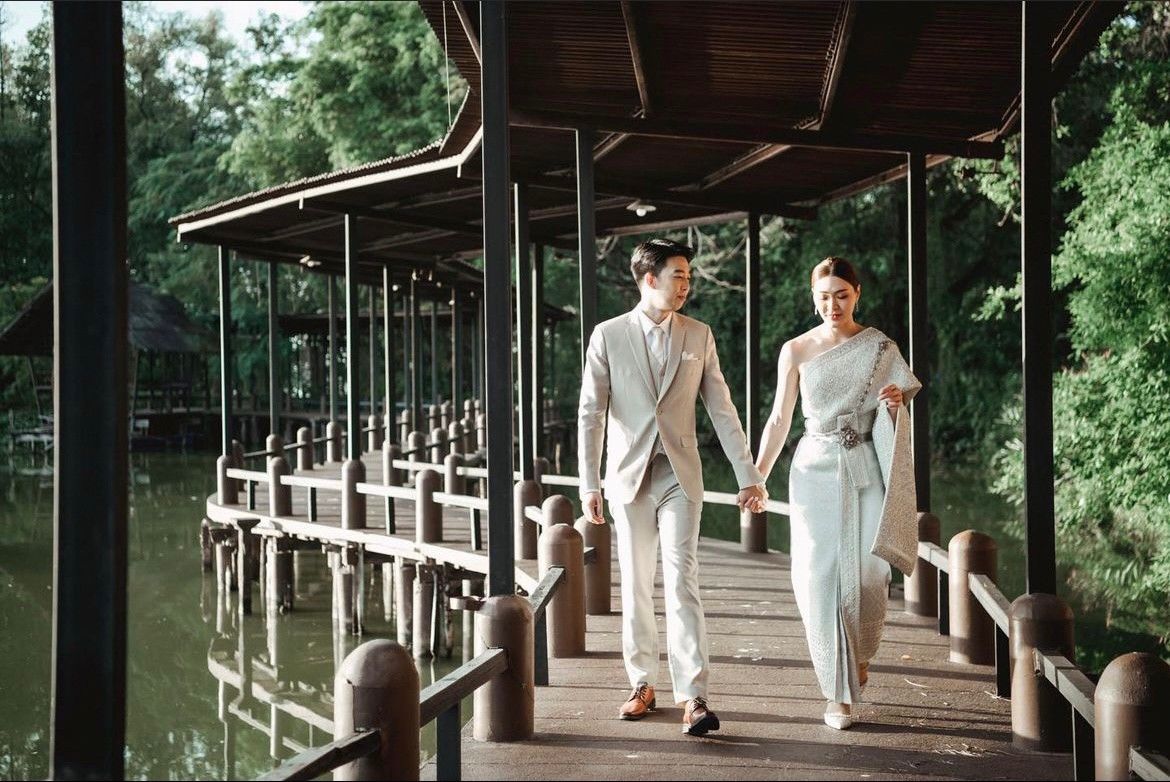 Customer photo review of WHITE DARLIN SATIN