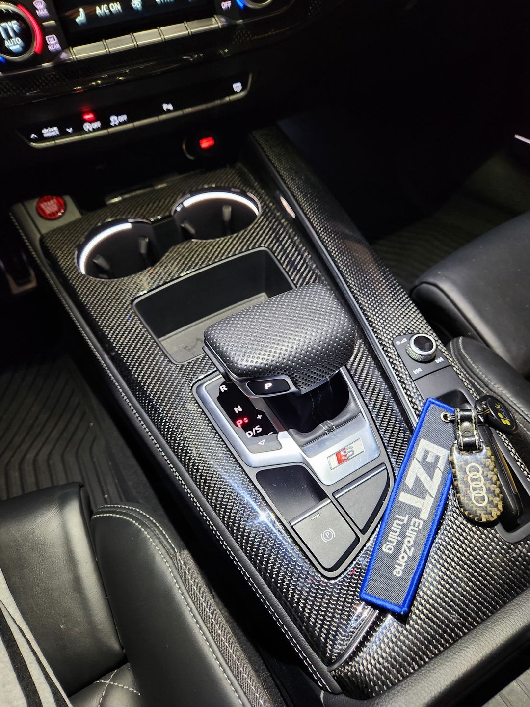 Customer photo review of EZT Audi B9 A4/A5/S4/S5/RS5 Interior Center Console Trim