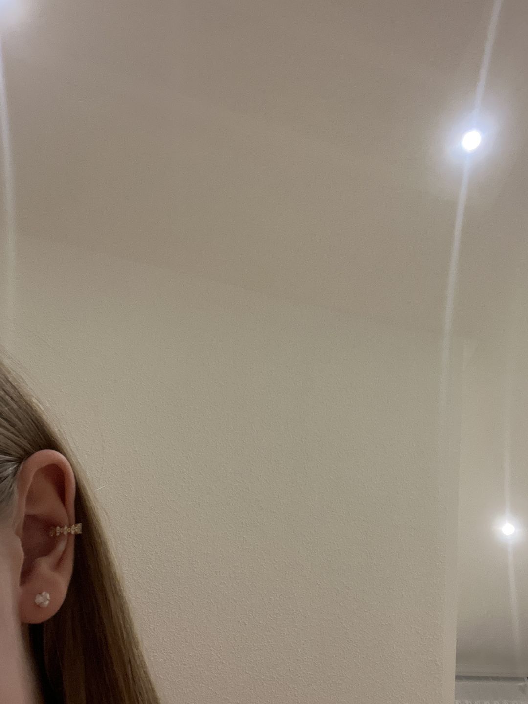 Customer photo review of Brili Ear Cuff | 18K vergoldet