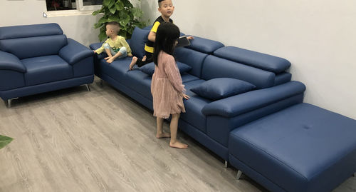 Customer photo review of ELIO - Sofa văng bọc da